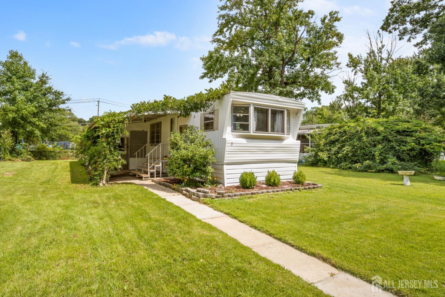 3 Carol Road — photo