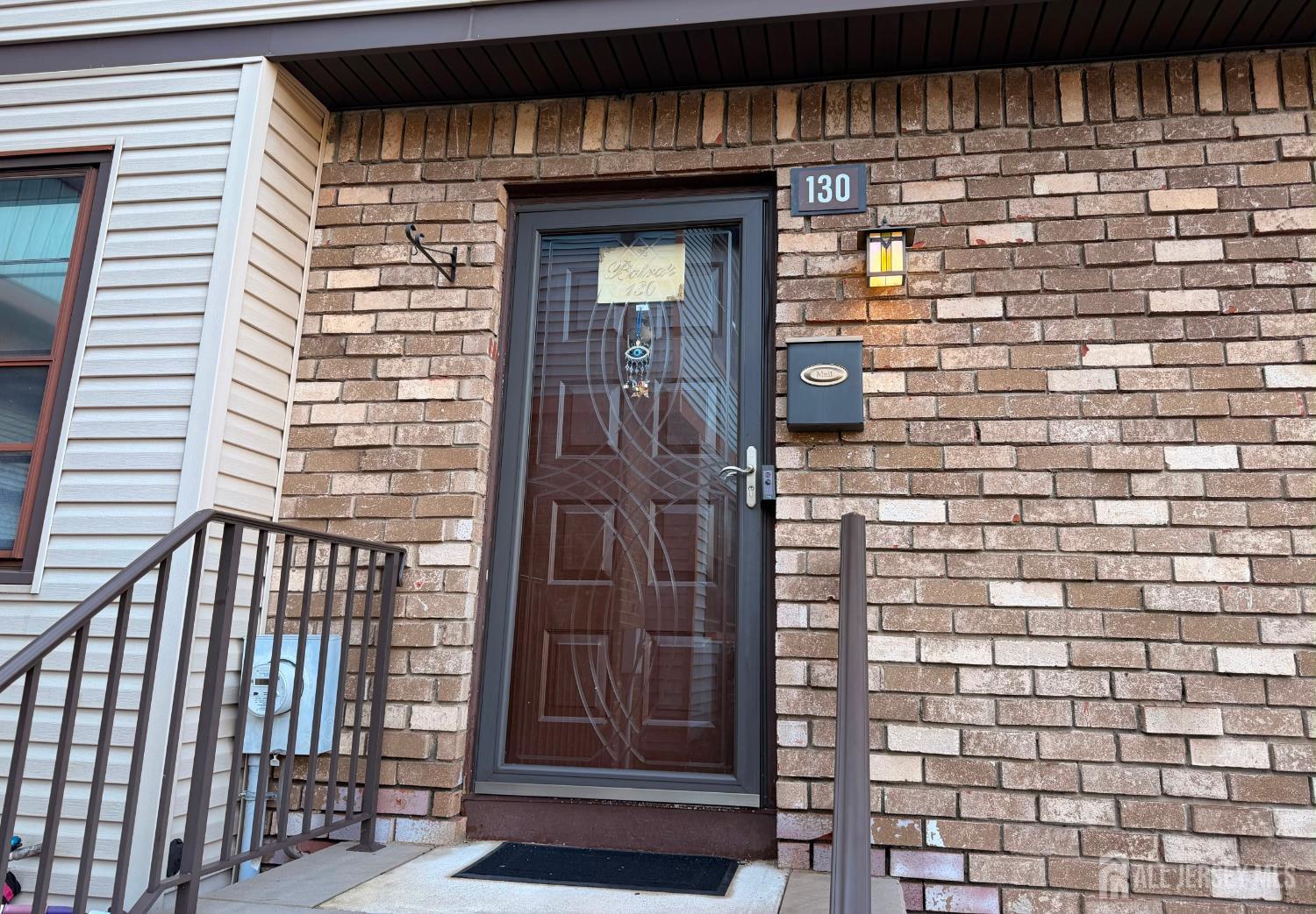 130 Highview Drive — photo