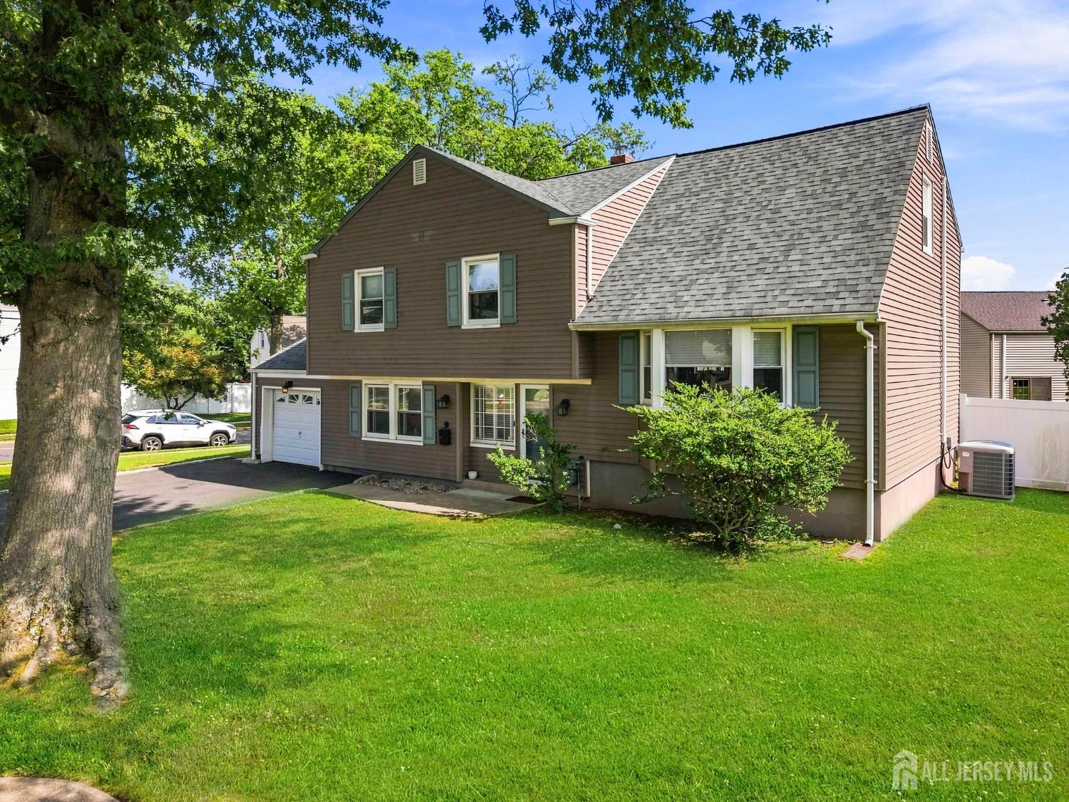 9 Meyer Road — photo
