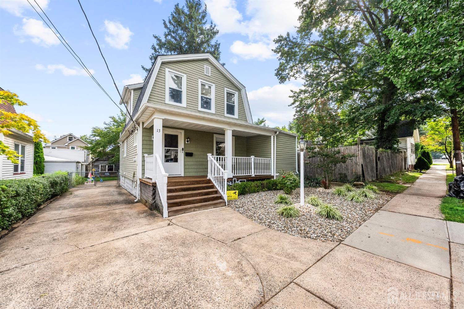 13 Baldwin Street — photo