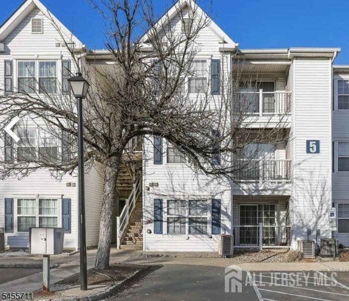 517 Waterford Drive — photo