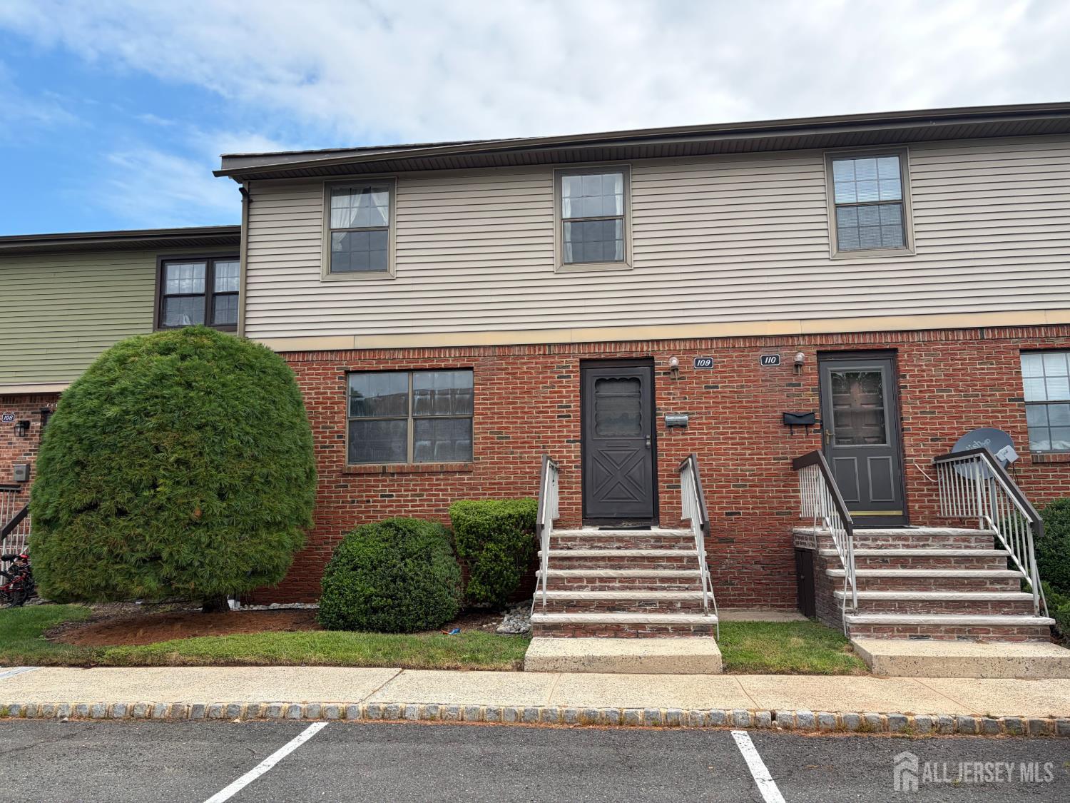 109 Maple Hill Drive — photo