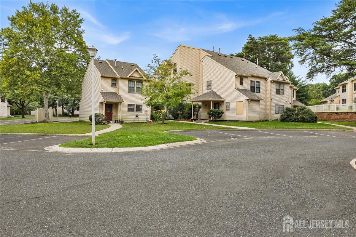 504 Geranium Court — photo