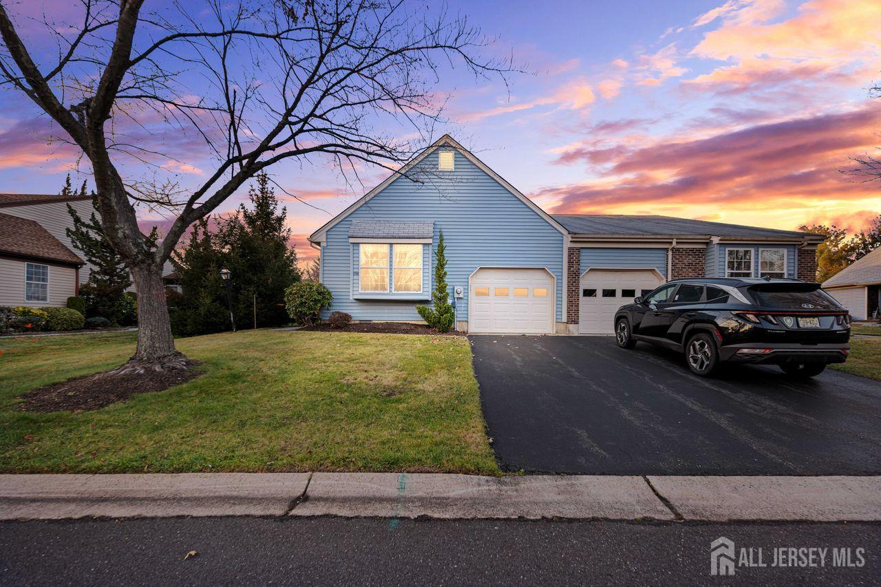 29 Hillsborough Drive B — photo