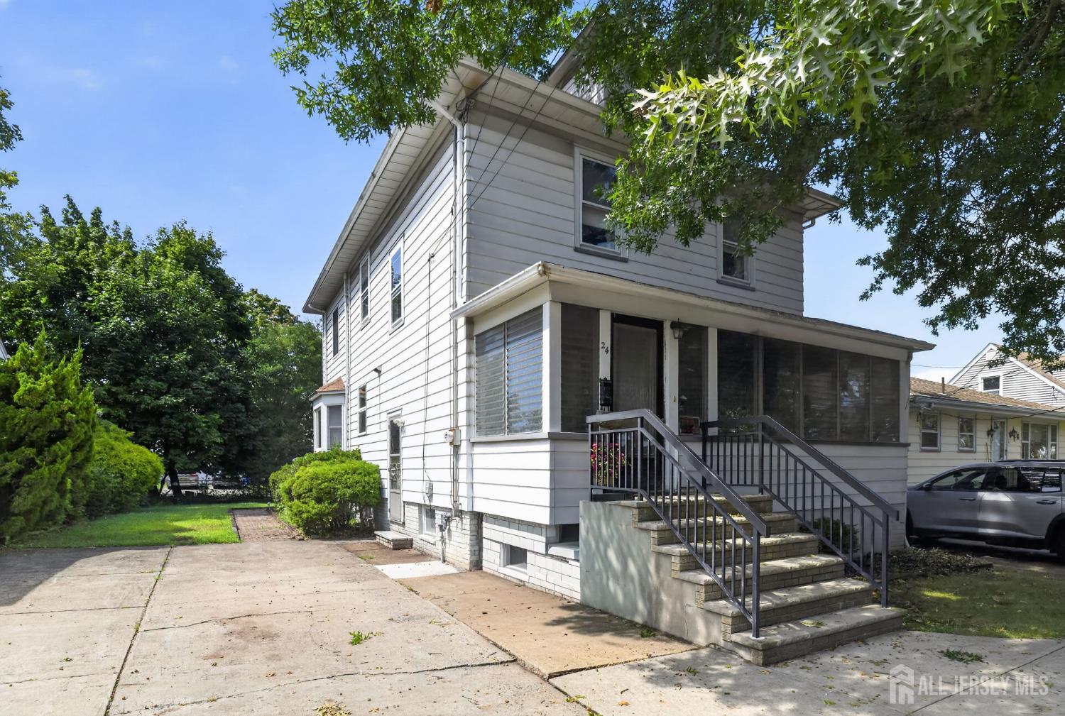 24 Highland Avenue — photo