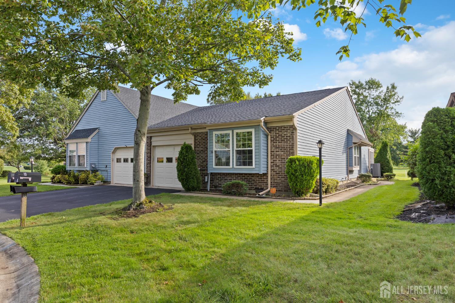 10 Thomas Paine Drive a — photo