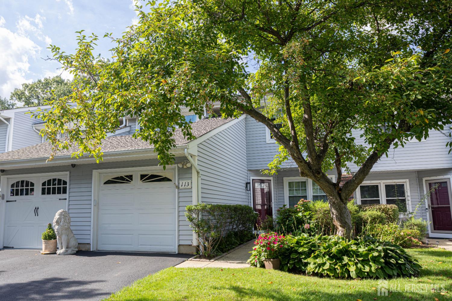 113 Woodmere Drive — photo