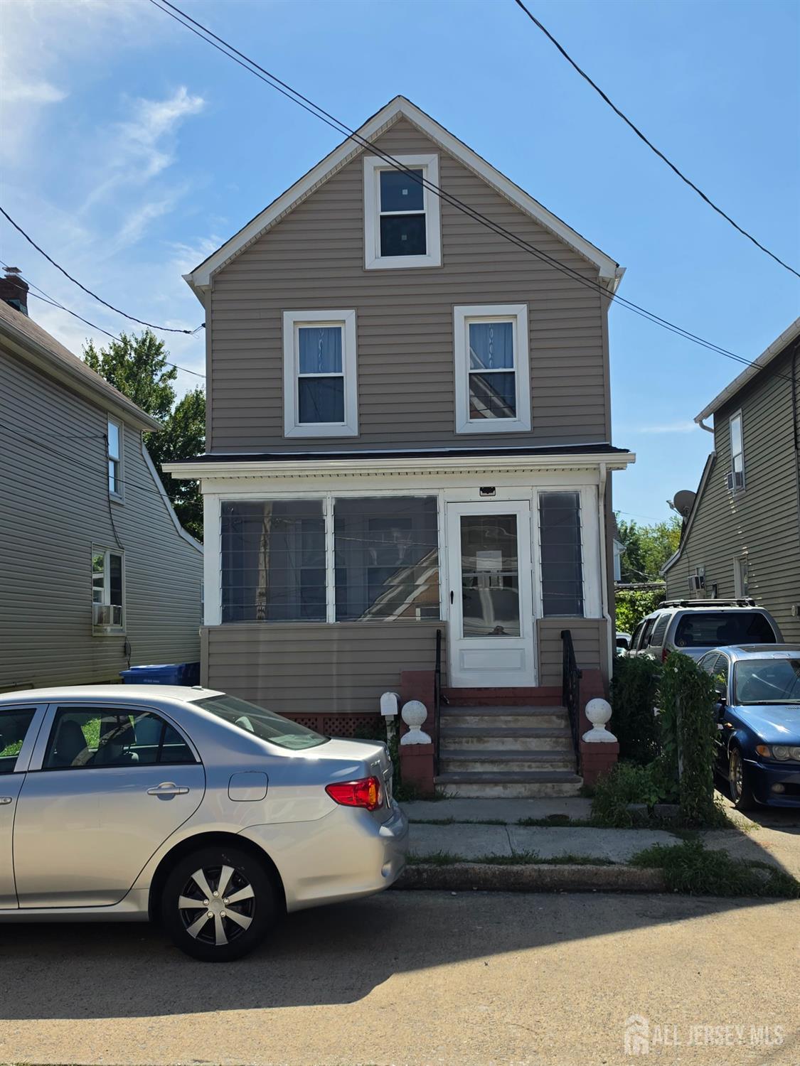 16 Holmes Avenue — photo