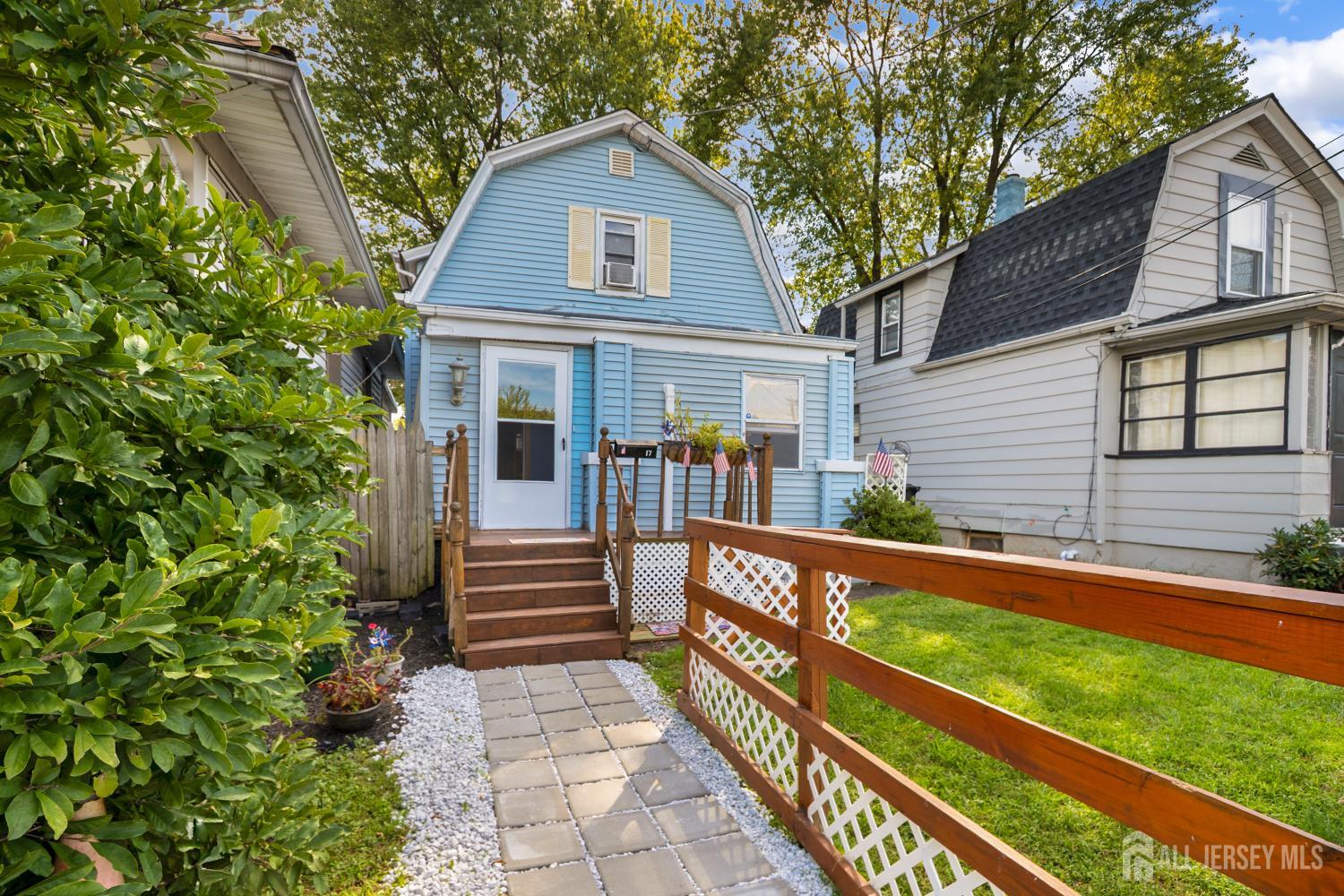 17 Douglas Street — photo
