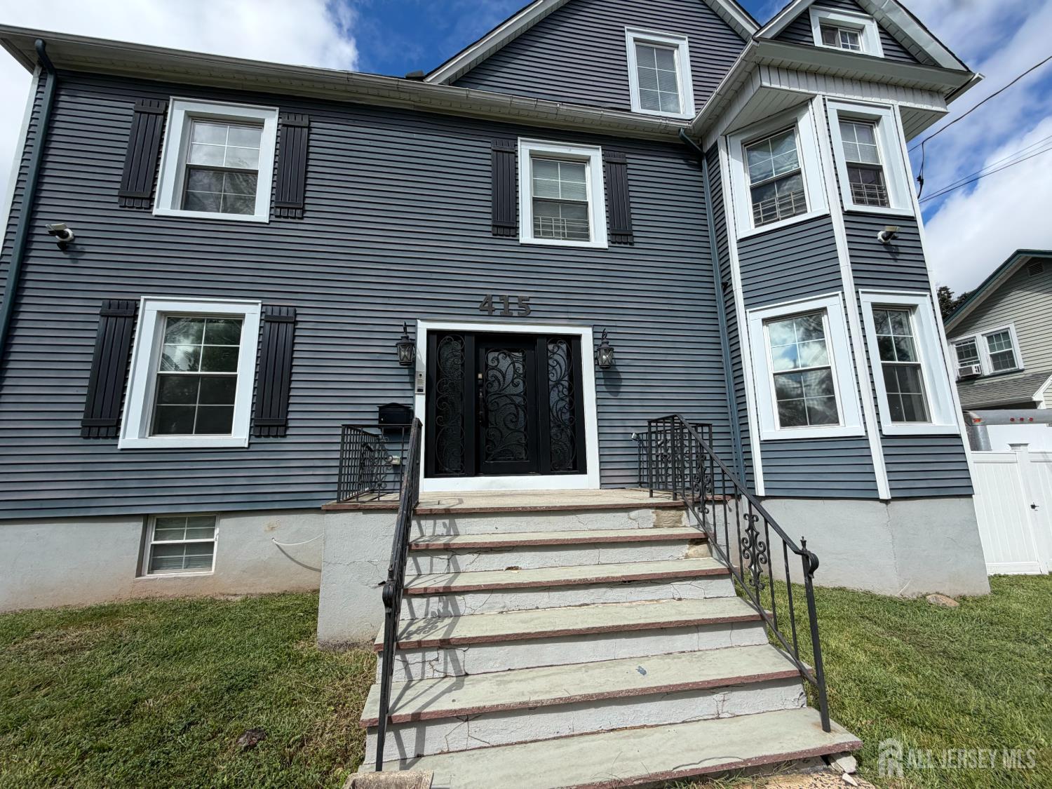 415 E 3rd Avenue #2R — photo