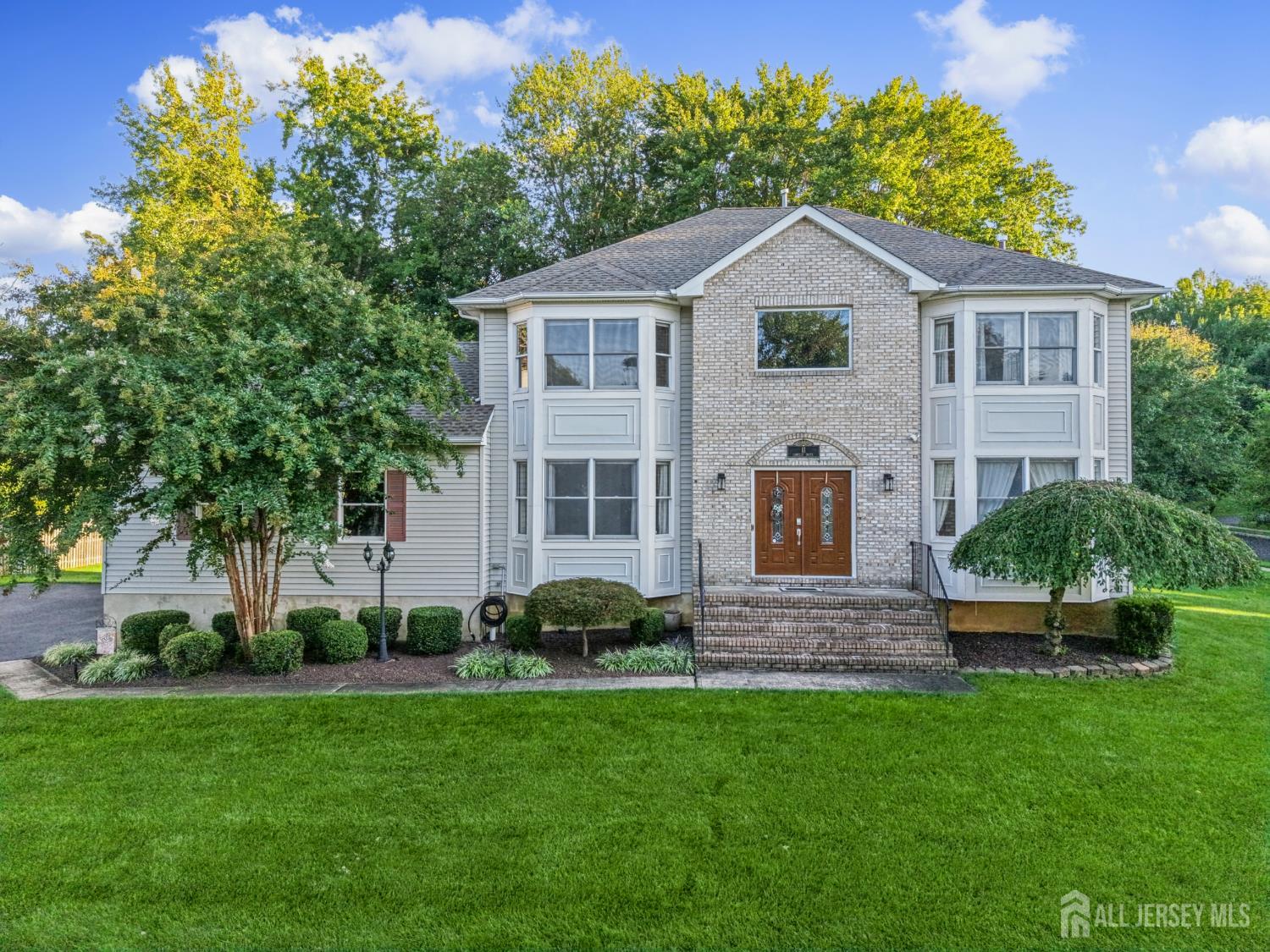 11 Camelot Drive — photo