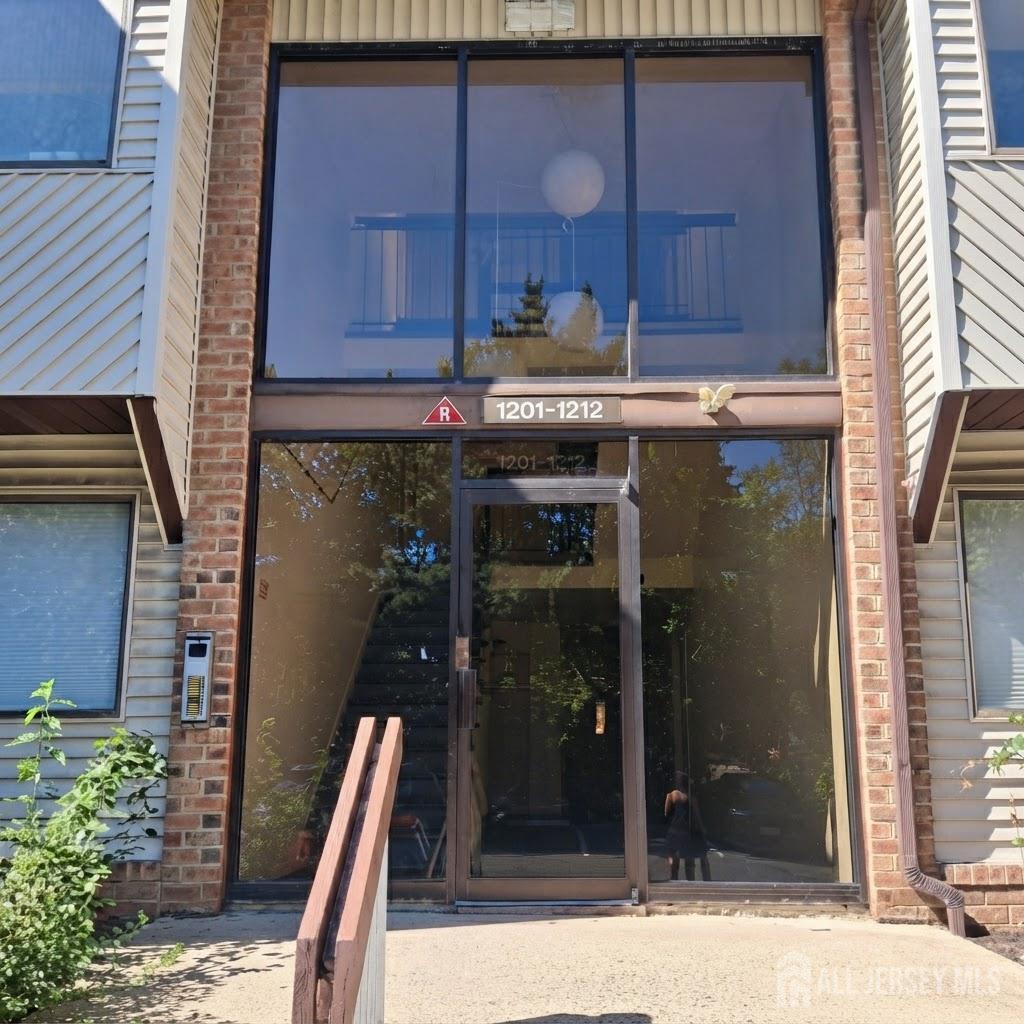 1203 Edison Glen Terrace — photo