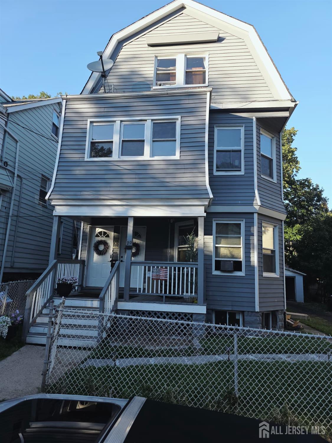 29 Irving Avenue 31 — photo