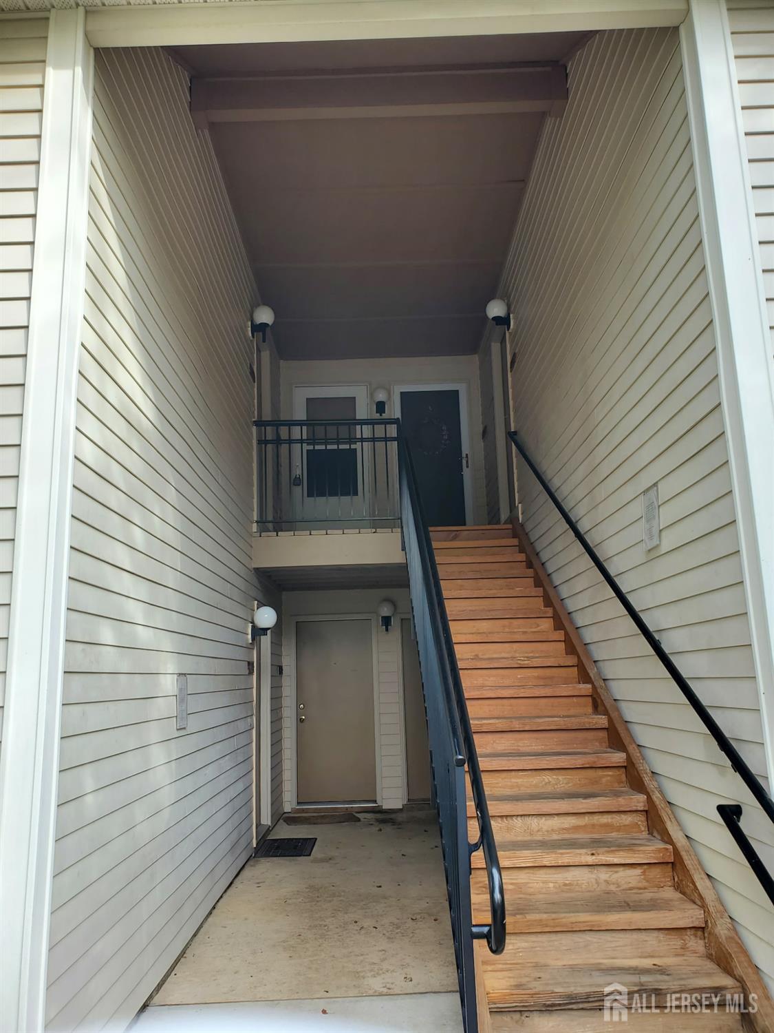 2112 Aspen Drive — photo