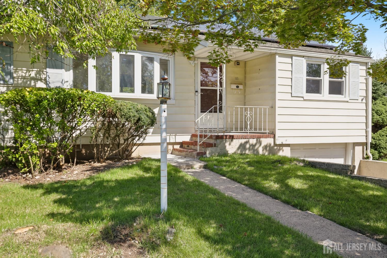 113-113 Stony Road — photo