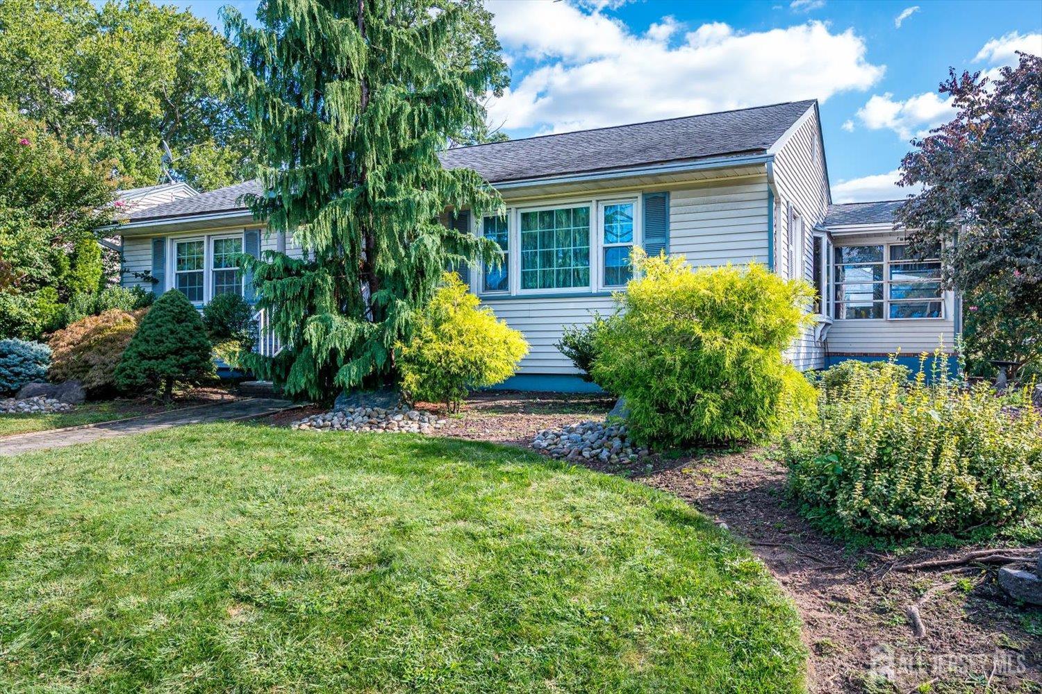 669 Old Post Road, Edison, NJ 08817 — photo 2