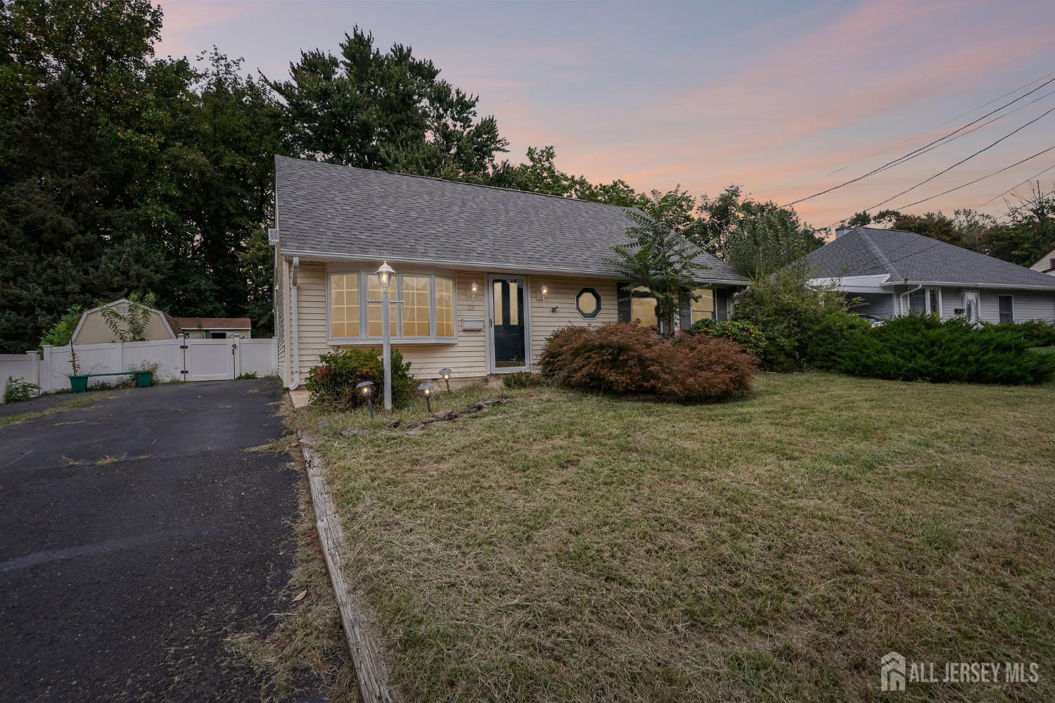 33 Caldwell Road, Edison, NJ 08817 | Realty.com
