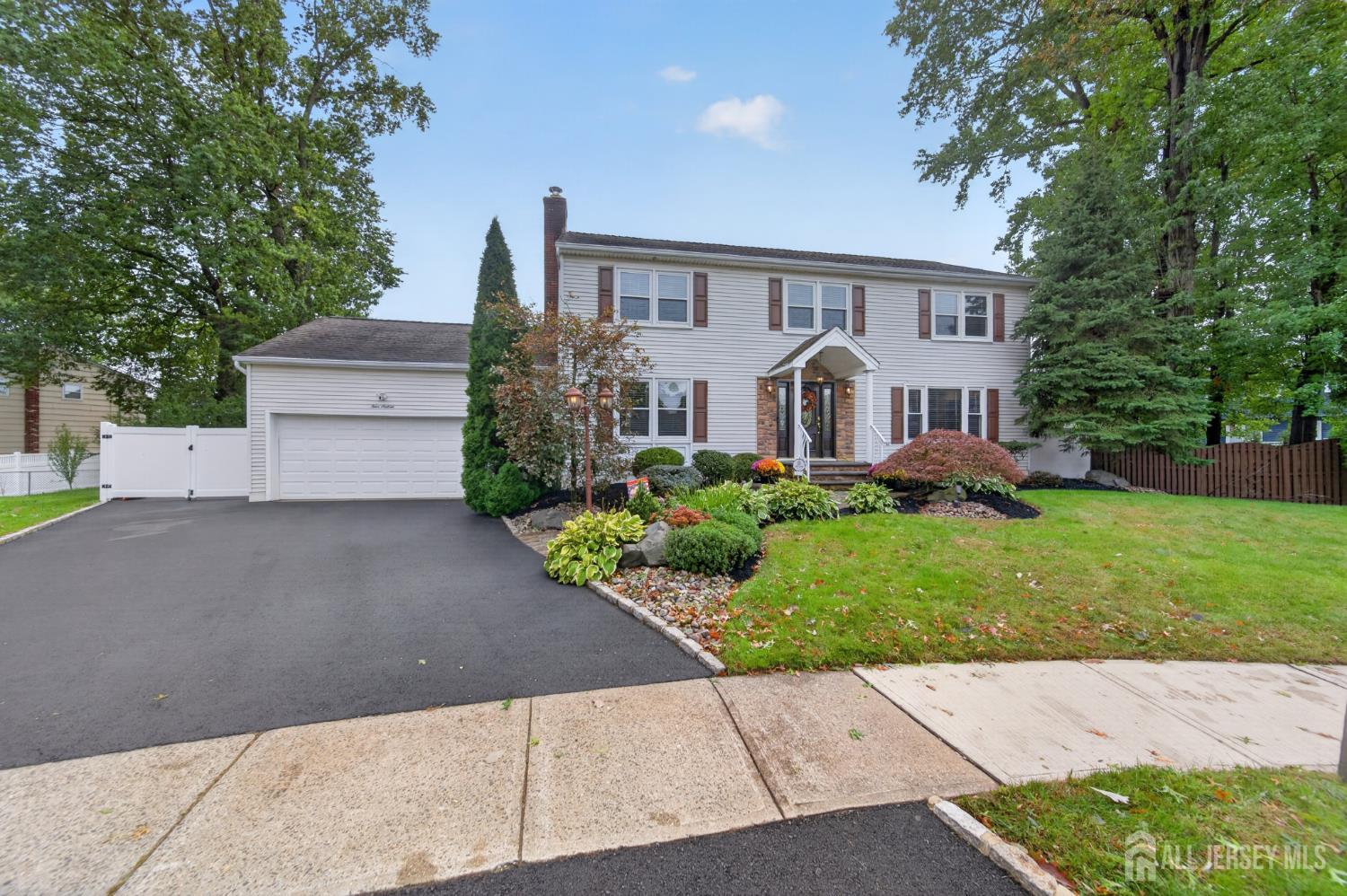 416 Vail Court — photo