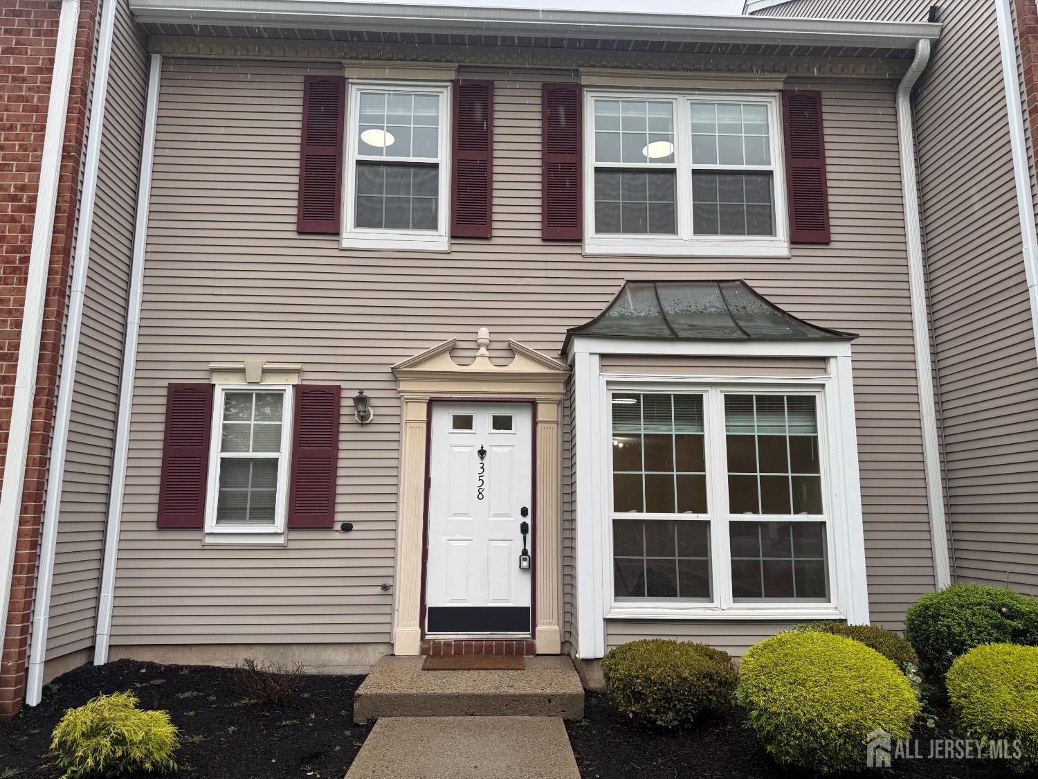 358 Hadleigh Lane — photo