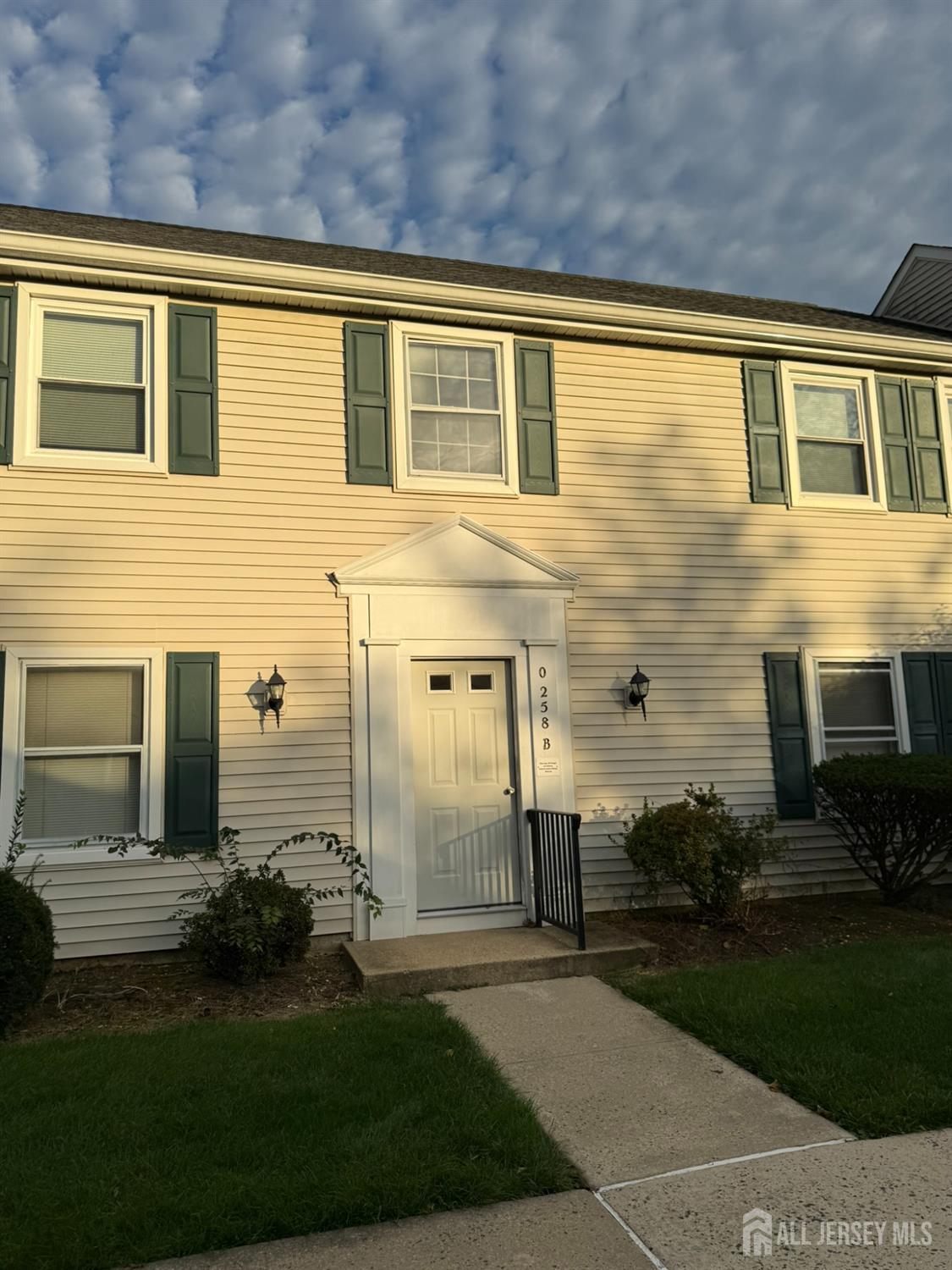 258 Old Nassau Road — photo
