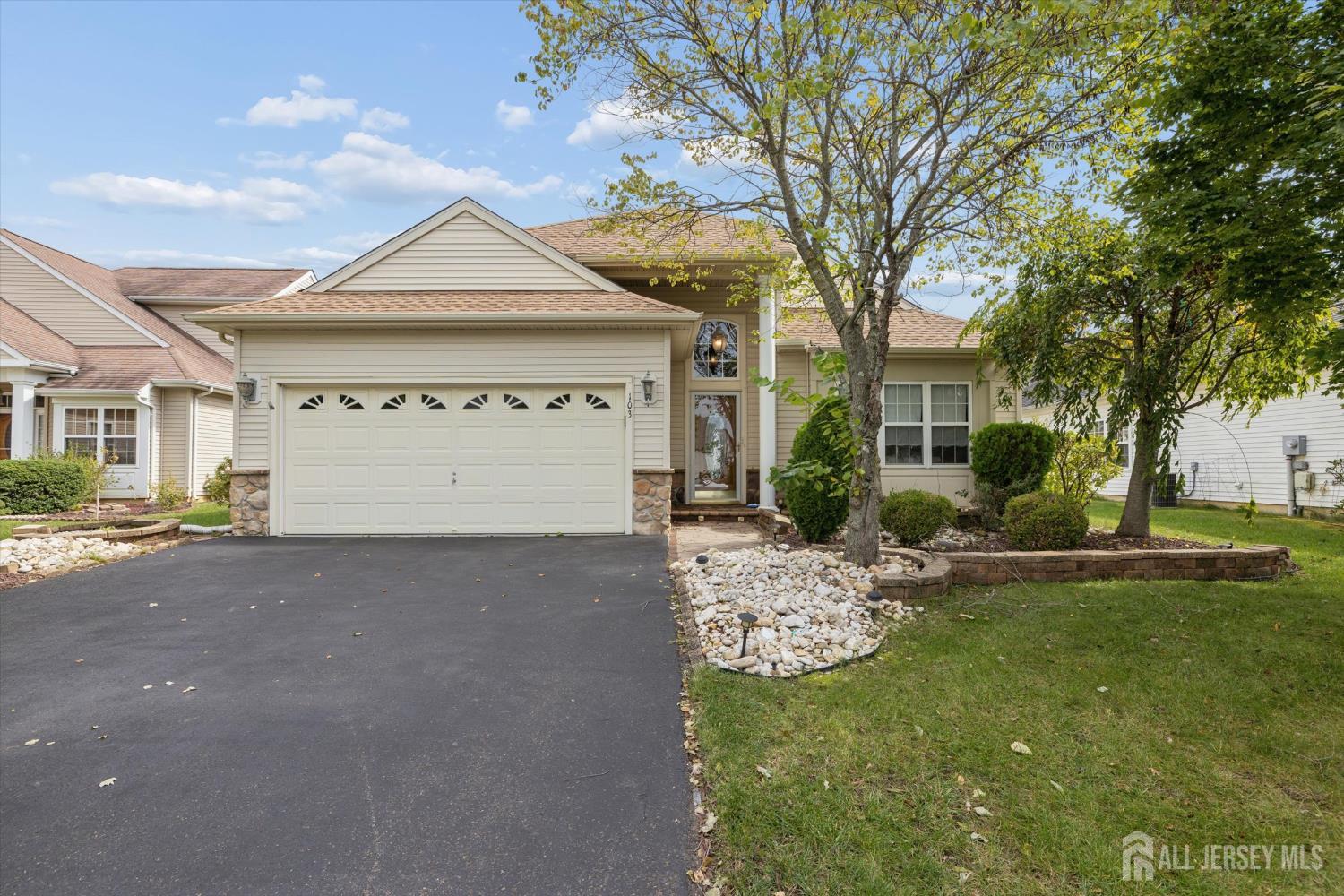 103 Valencia Drive — photo