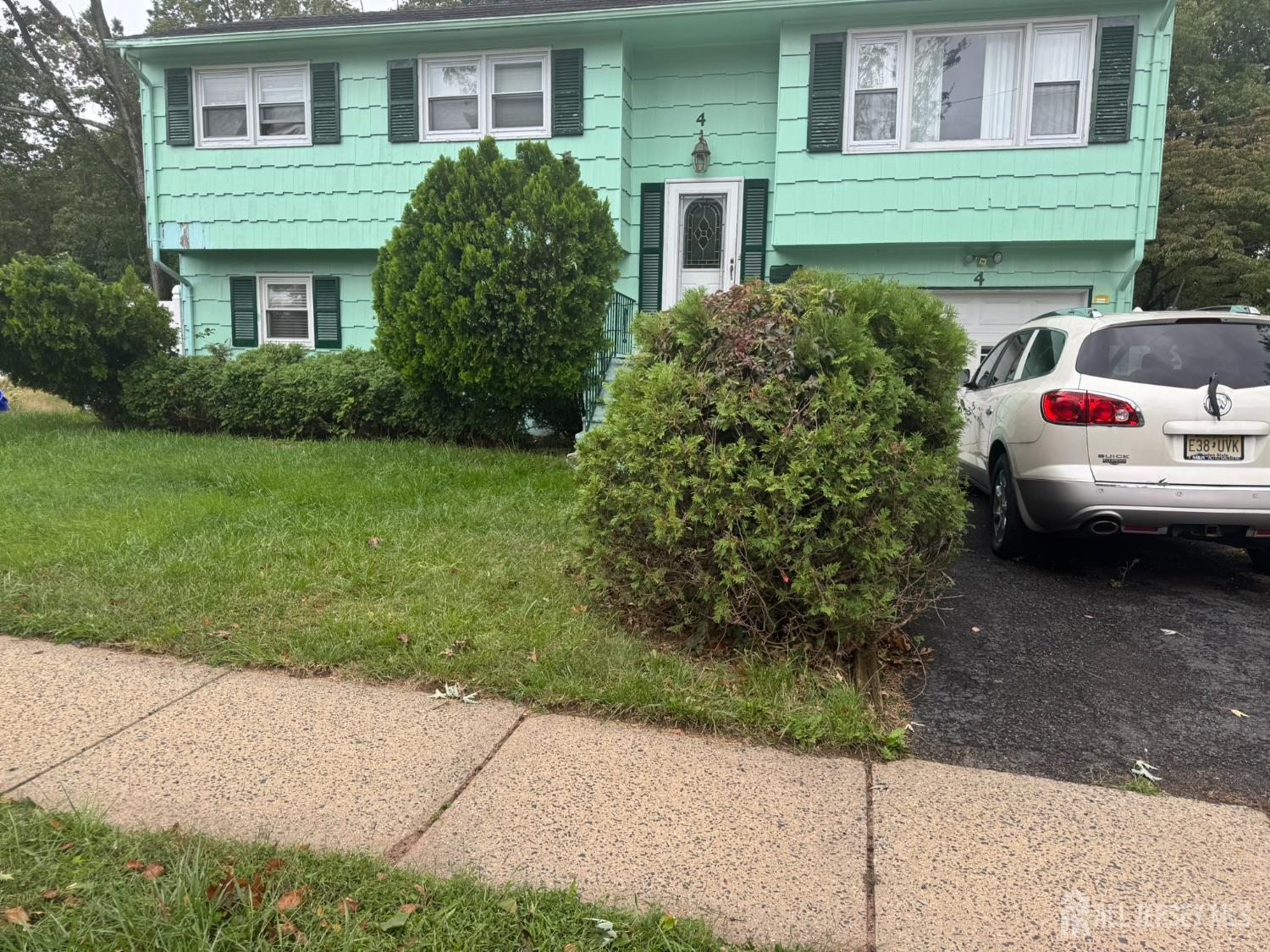 4 Richard Terrace — photo