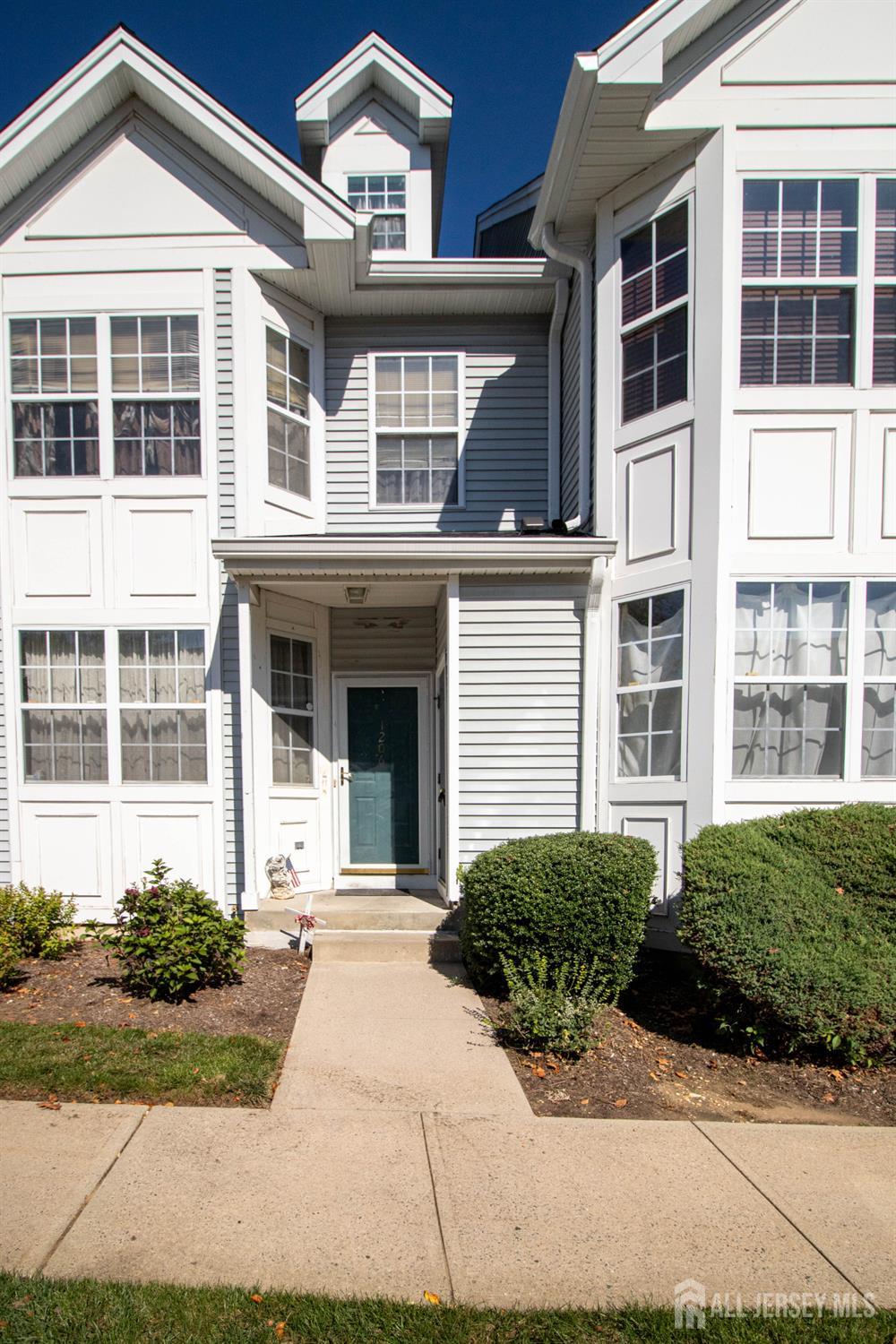 1206 Blossom Circle — photo