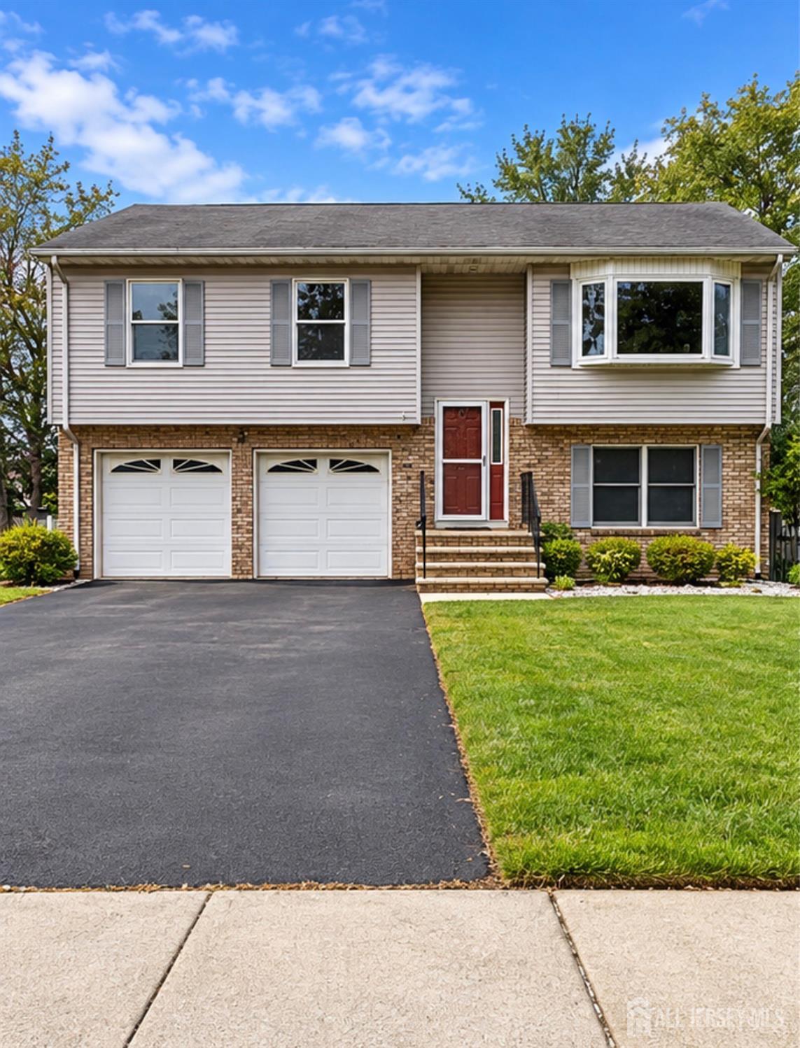 9 Rutherford Court, Middlesex, NJ 08846