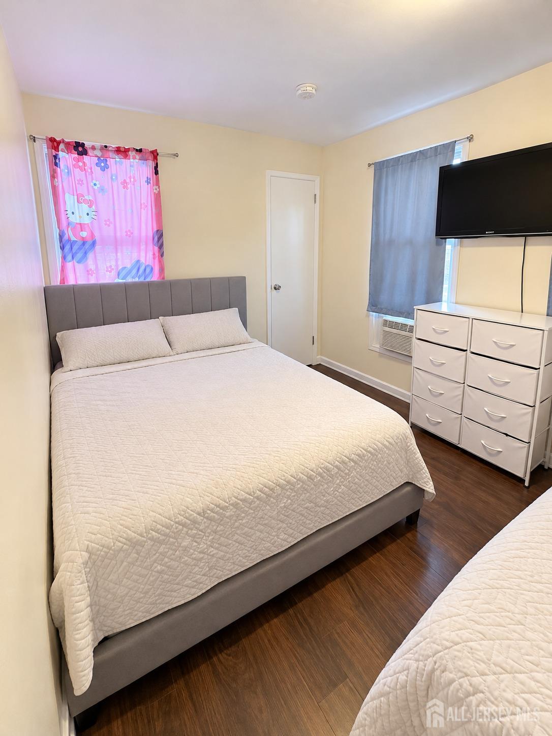 521 E 2nd Street E, Bound Brook NJ 8805, Bound Brook, NJ — photo 2