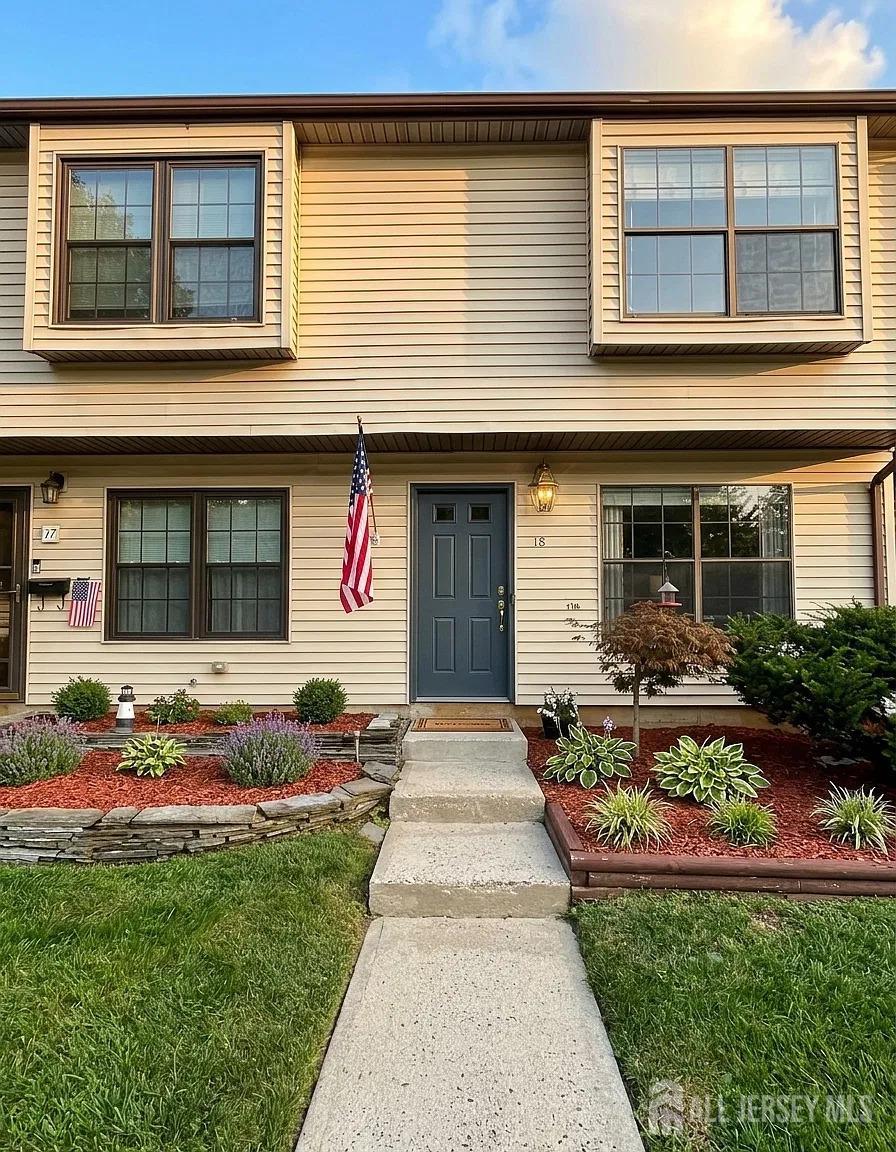 115 Willett Avenue #18C — photo