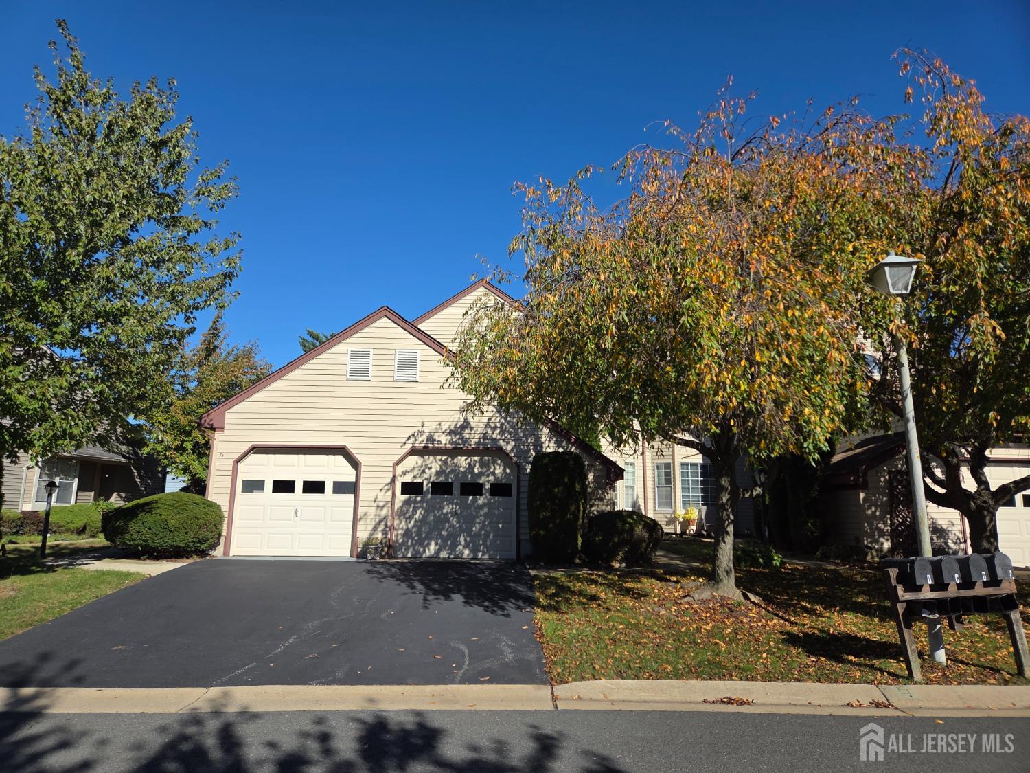 7 Daniel Webster Avenue #B — photo
