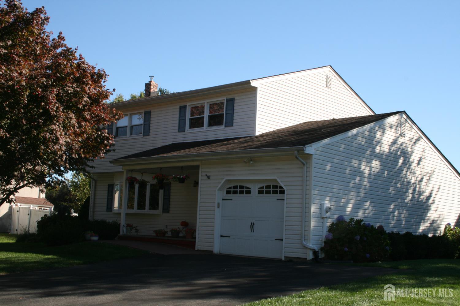 30 Buck Road — photo