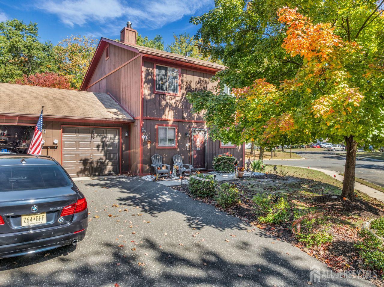 16 Cardinal Lane — photo