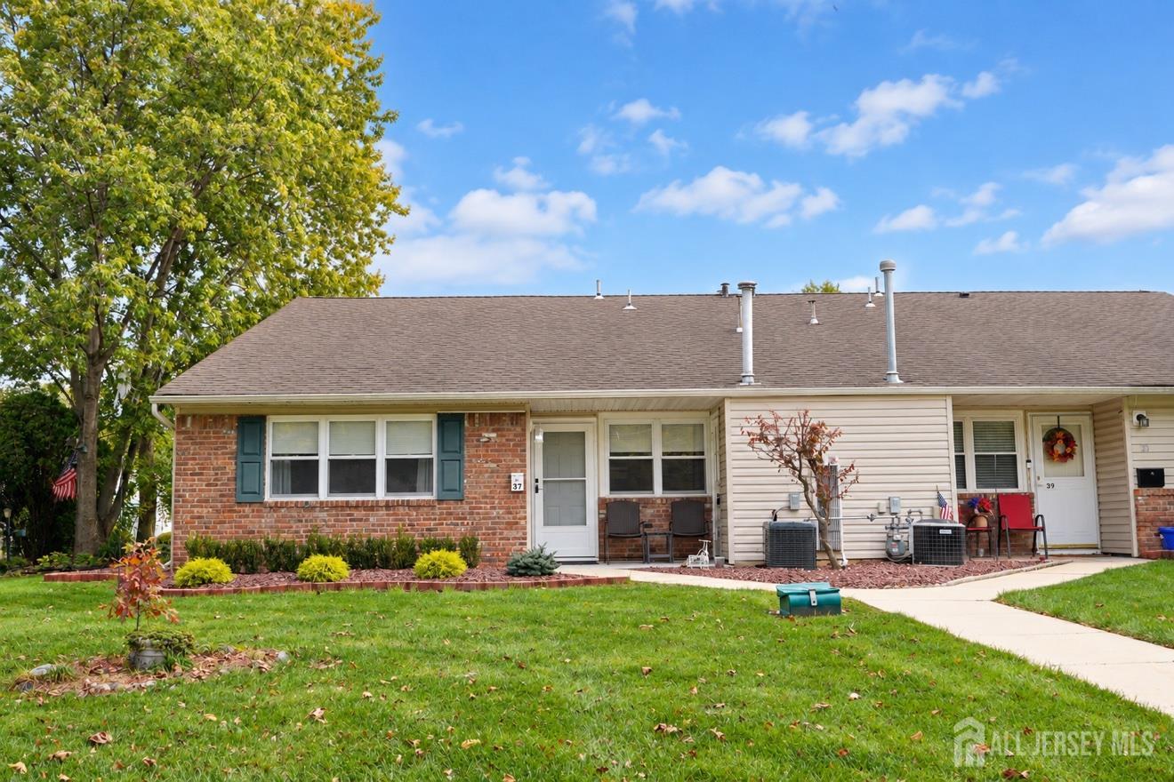 37 Haven Drive — photo