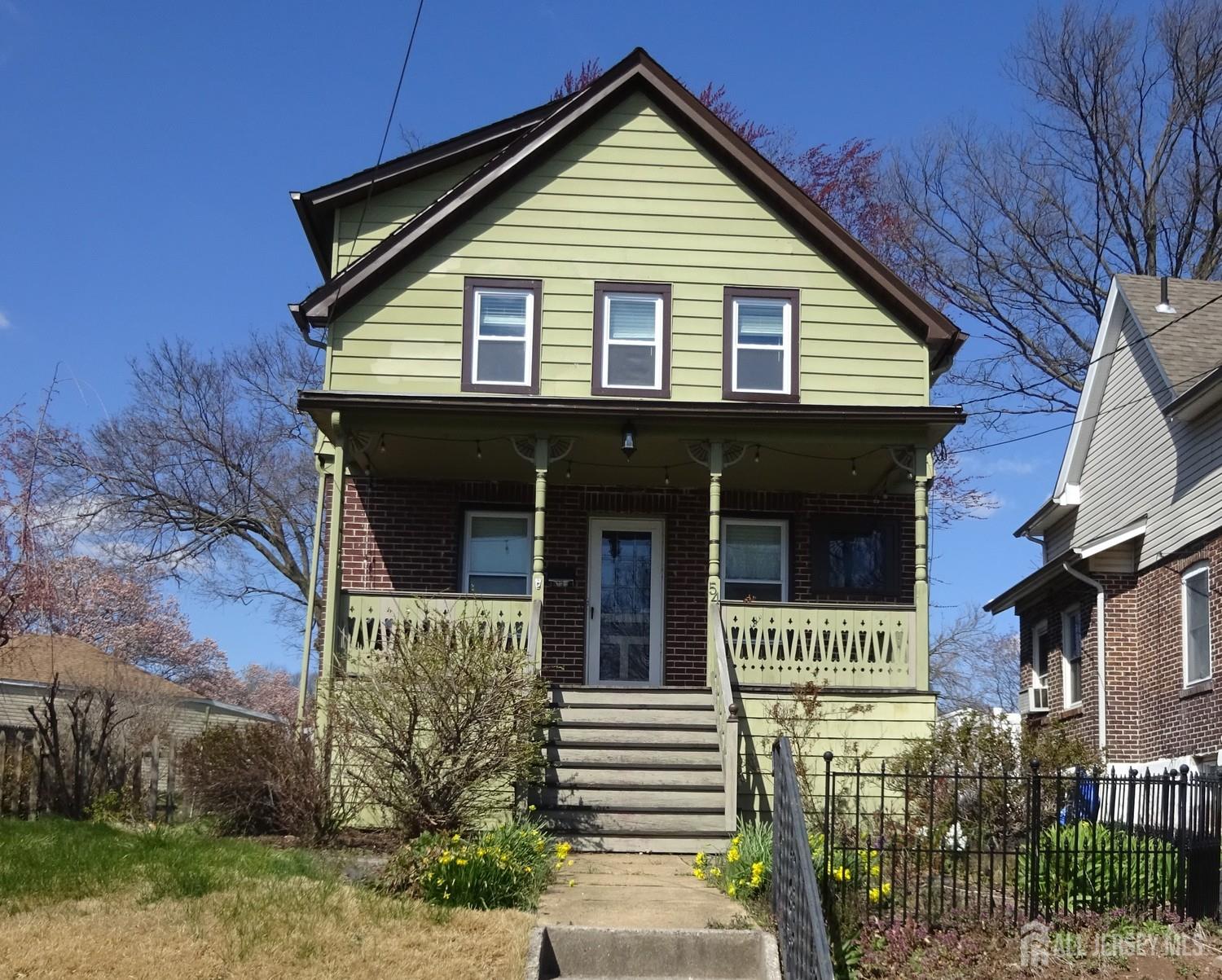 54 Evergreen Avenue — photo