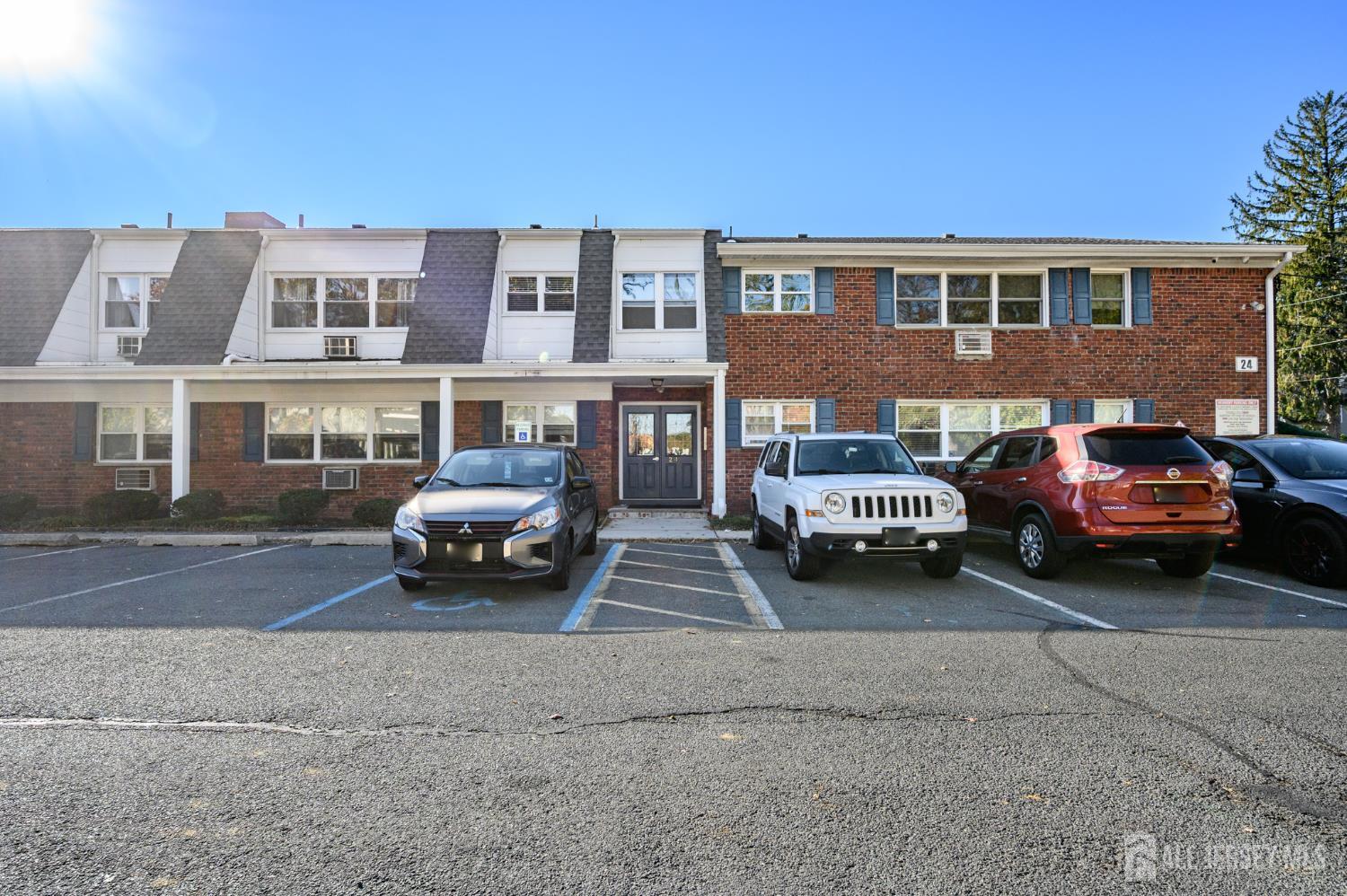 24 Woodedge Avenue #7 — photo