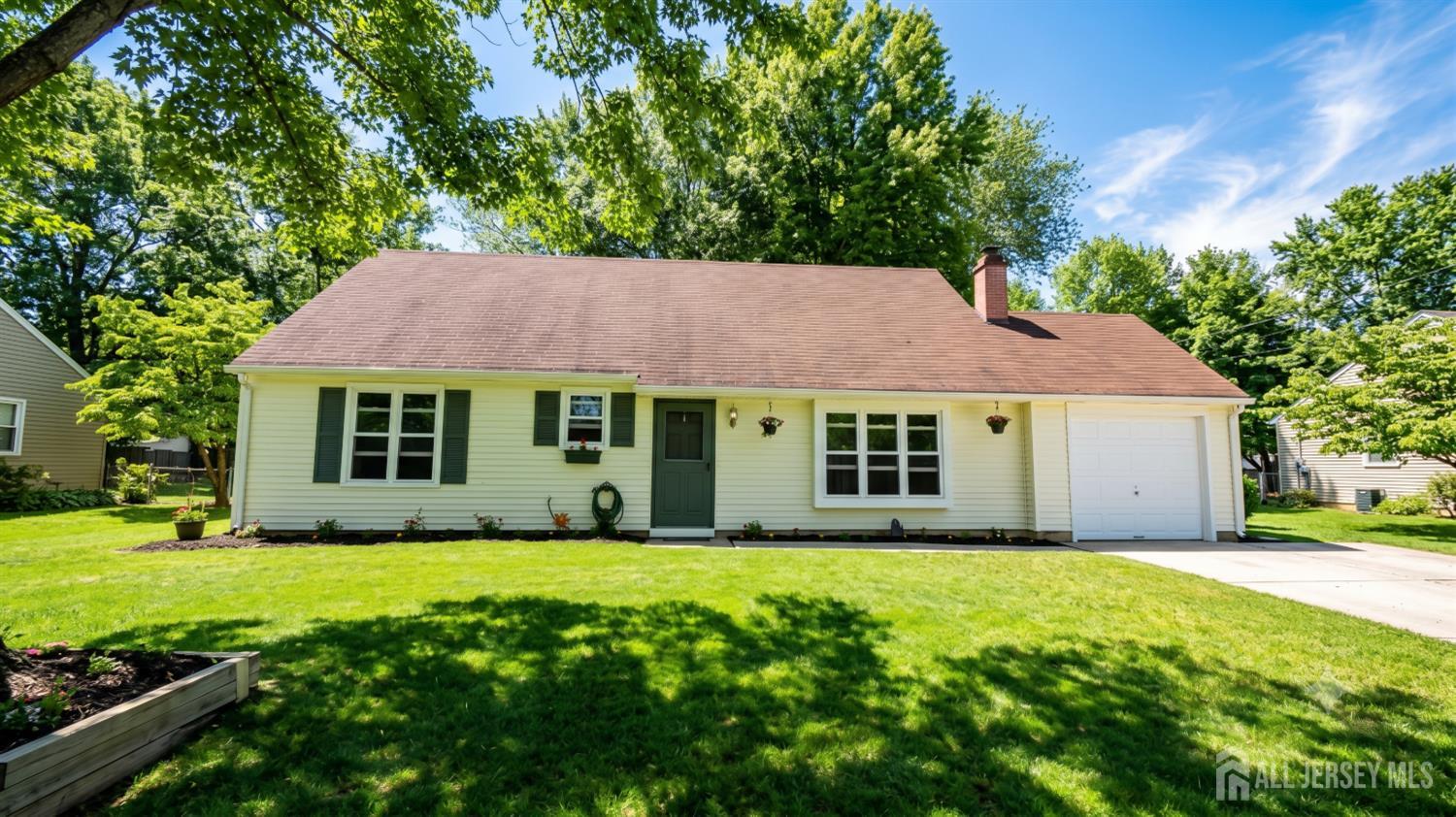 41 Devonshire Drive — photo