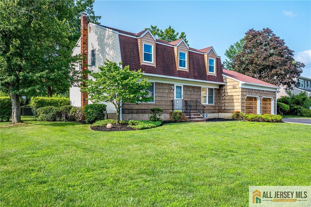 8 Dov Place — photo