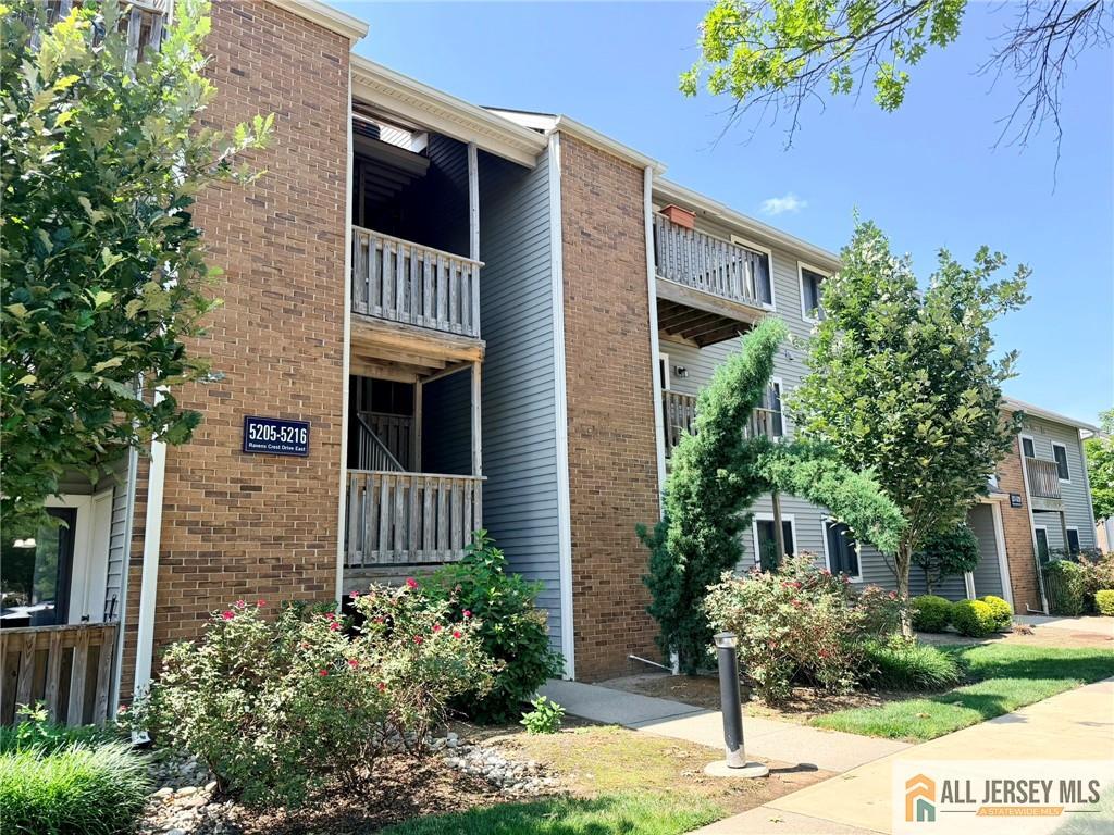 5215 Ravens Crest Drive — photo