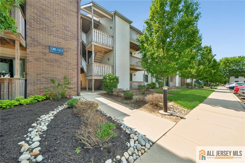 1308 Ravens Crest Drive — photo