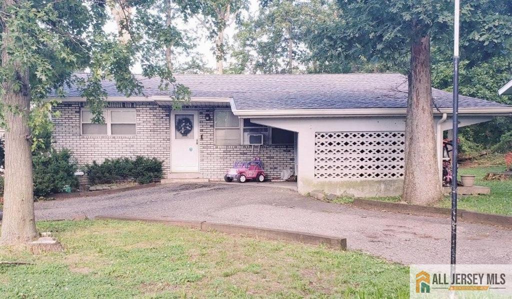30 Caswell Avenue — photo