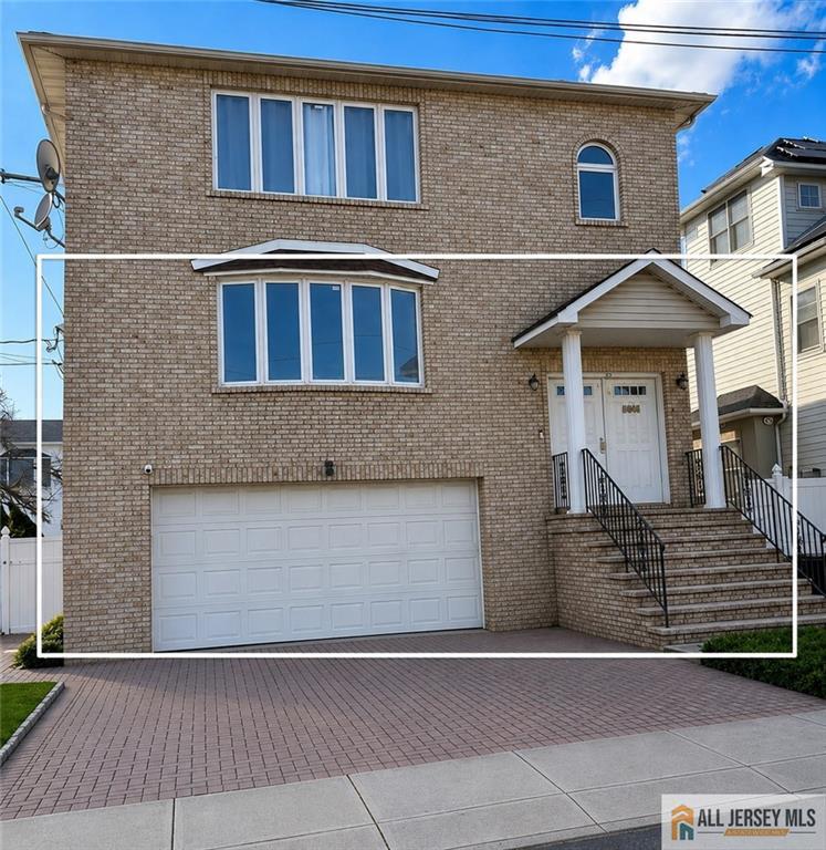 217 Van Buren Street — photo