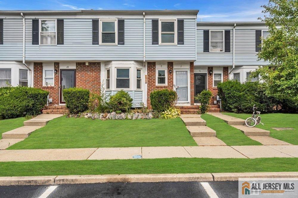 26 Tiger Lilly Court — photo