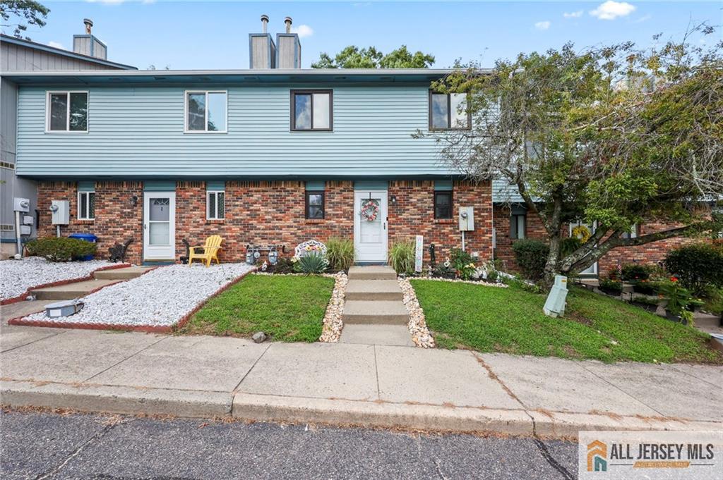 3 Eagle Court — photo
