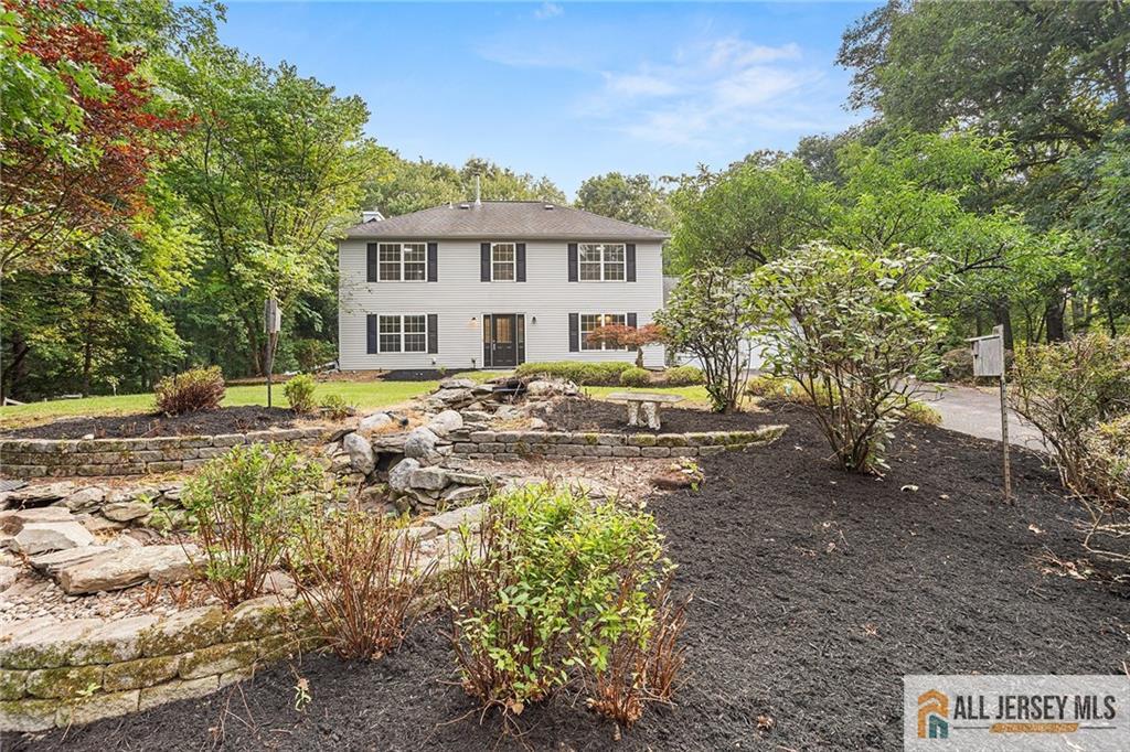 569 Buttonwood Drive — photo