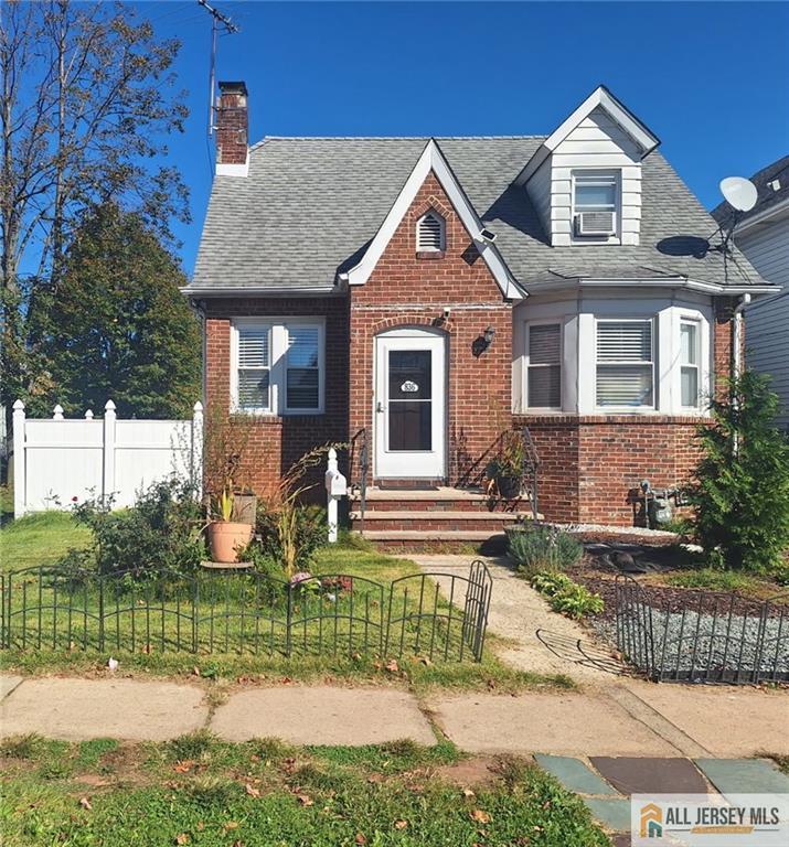836 Summit Street — photo