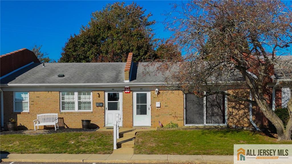 46 Breeze Court — photo