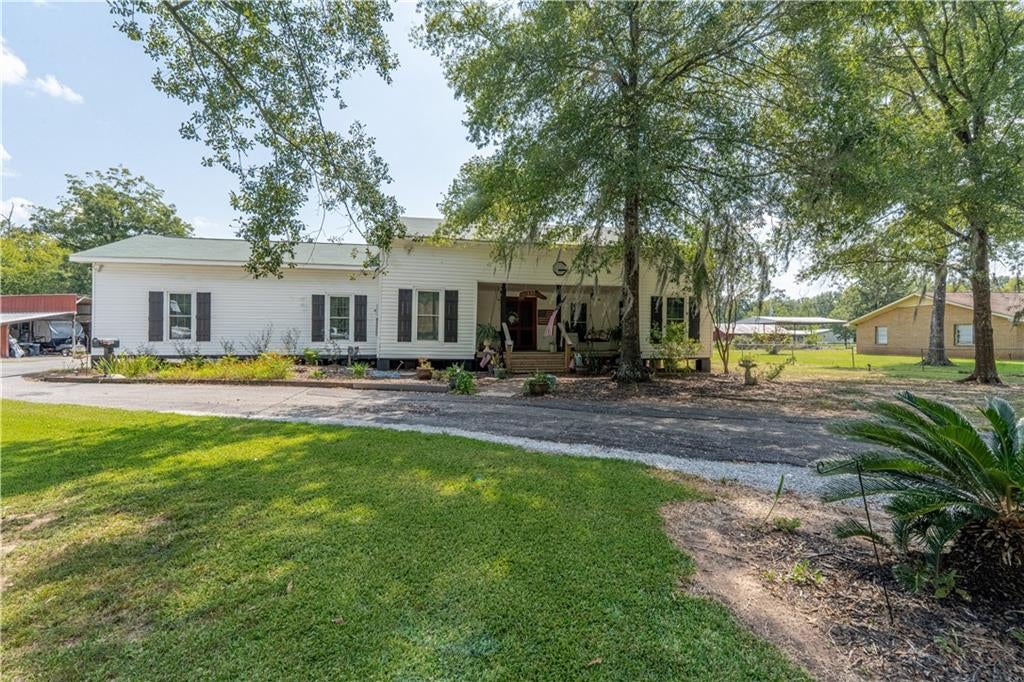 110 Twin Bridges Road — photo