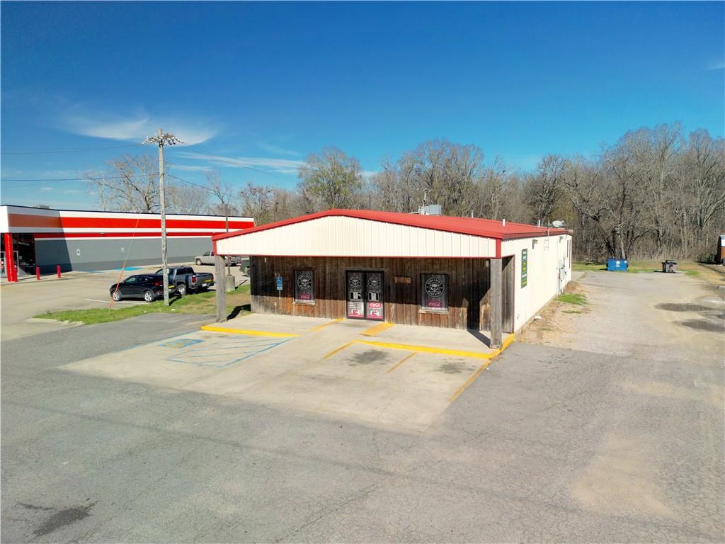 1642 Hospital Road — photo