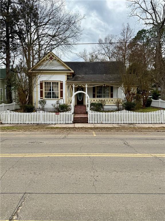 804 E Main Street — photo